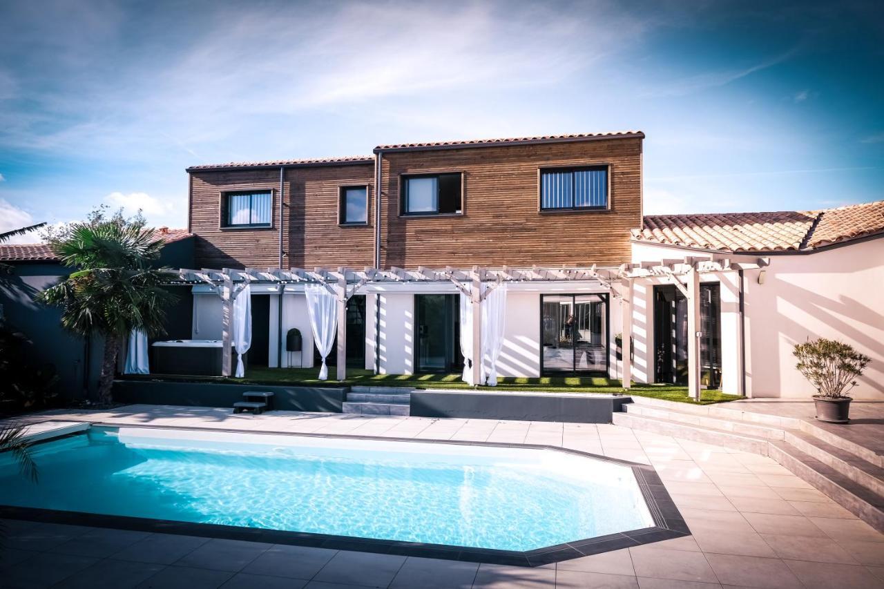 Suites By Aix Keys Avec Jacuzzi Privatif 5 Min Des Plages Fouras Saint-Laurent-de-la-Prée Esterno foto