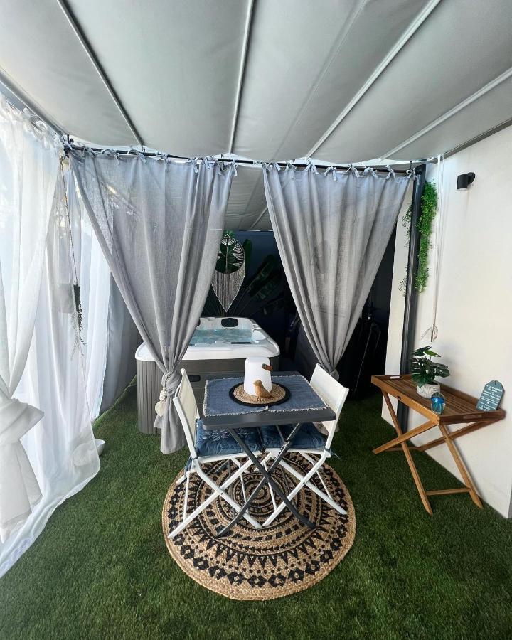Suites By Aix Keys Avec Jacuzzi Privatif 5 Min Des Plages Fouras Saint-Laurent-de-la-Prée Esterno foto